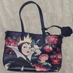 Evil queen loungefly purse disney